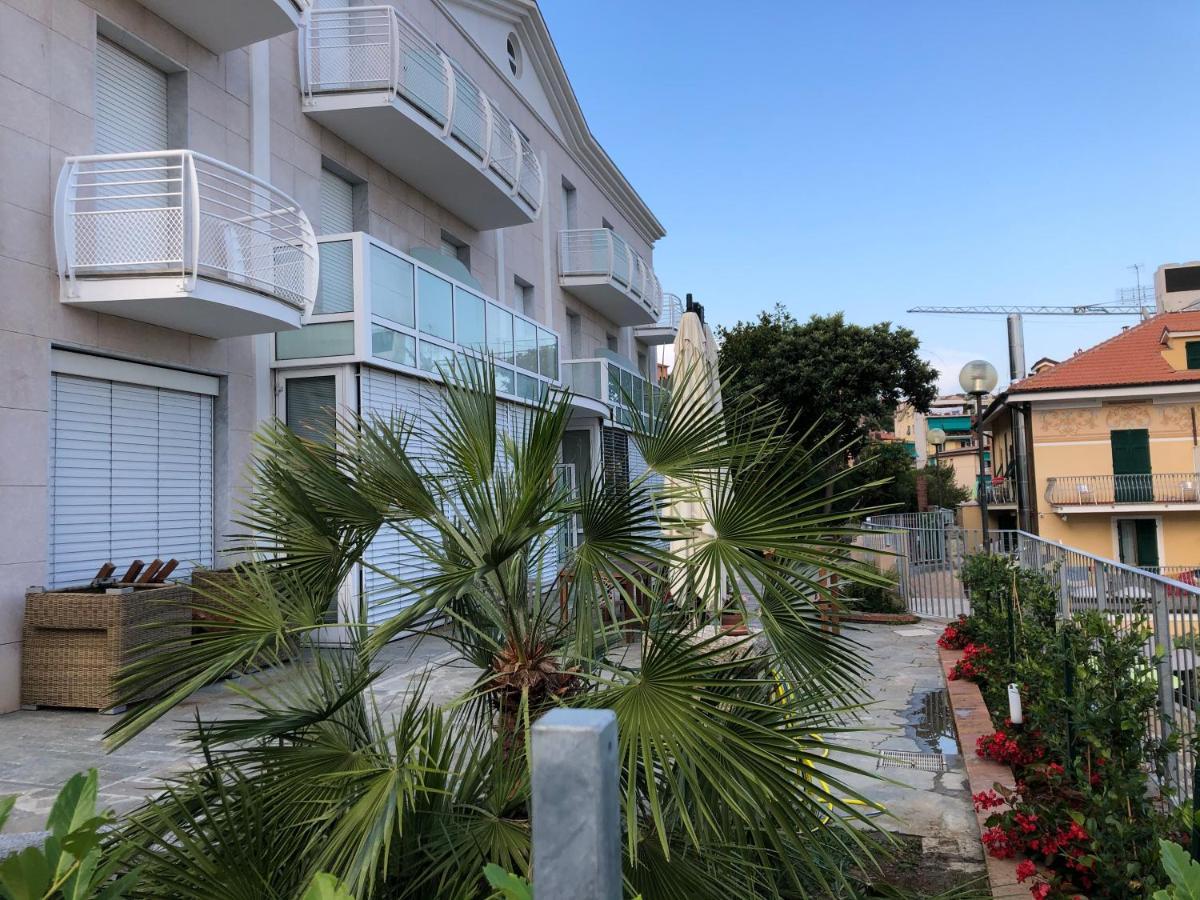 Mh Hotel Varazze Exterior foto