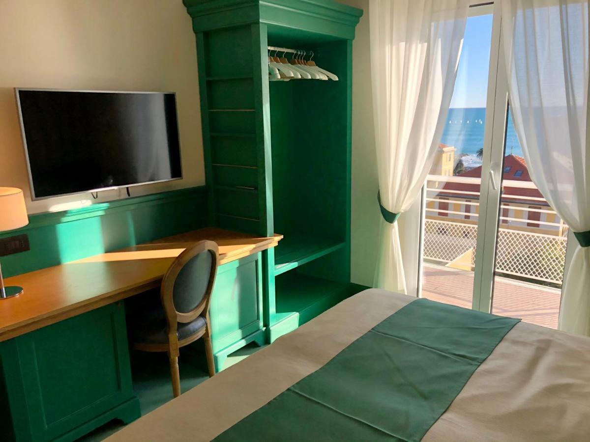 Mh Hotel Varazze Exterior foto