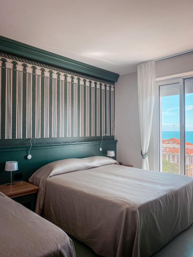 Mh Hotel Varazze Exterior foto